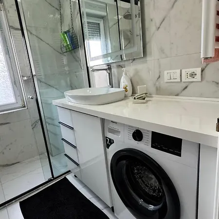 Sea View New Apartman